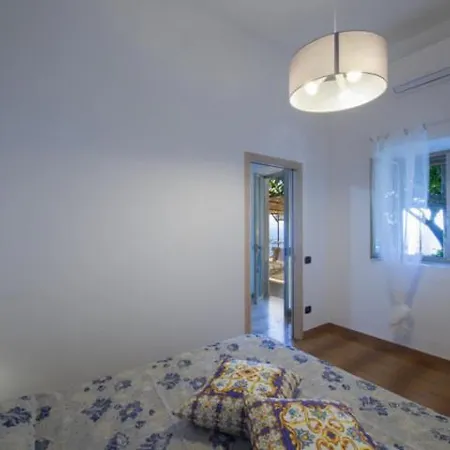 Casa Giuseppina פורורה